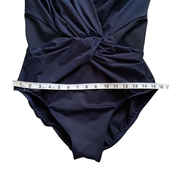 MIRACLESUIT Palma One Piece! Retail $176.00 - Picture 6 of 9